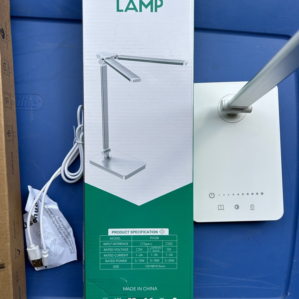 LED LAMP - Picture 3 of 4